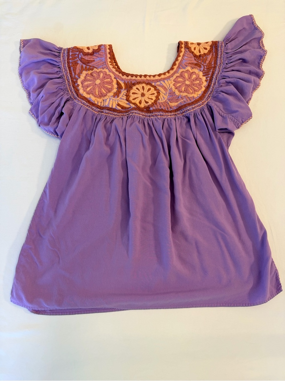Mexican Lavender Floral Embroidered Flutter Sleeve Top Size M - Picture 11 of 12